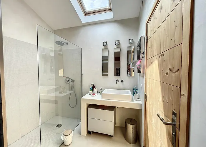 Belle Piscine Cap D'antibes 别墅 *